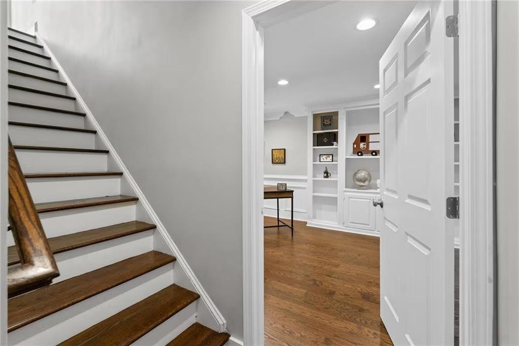 5540 Chelsen Wood Dr, Johns Creek, GA 30097