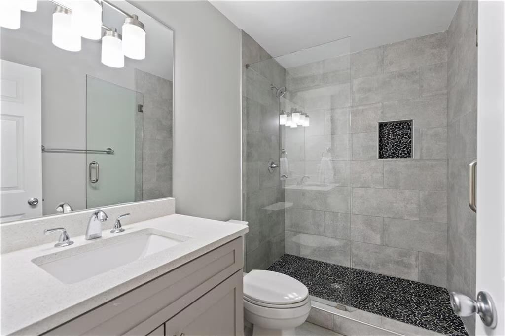 5540 Chelsen Wood Dr, Johns Creek, GA 30097