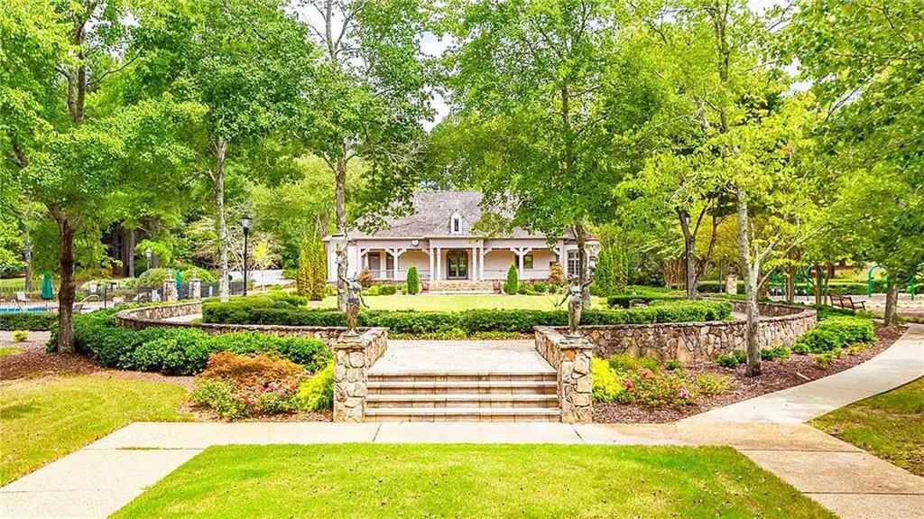 5540 Chelsen Wood Dr, Johns Creek, GA 30097