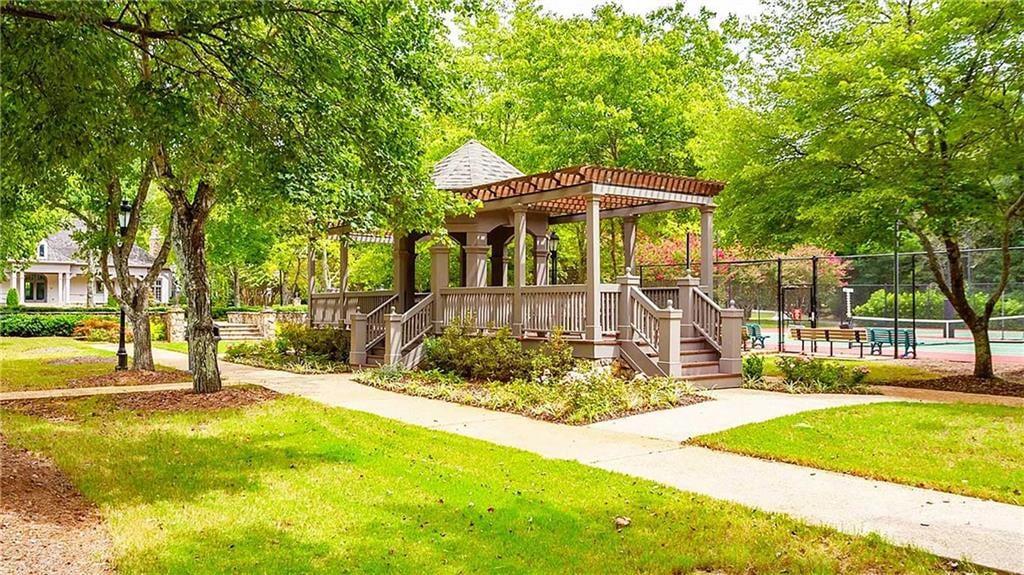 5540 Chelsen Wood Dr, Johns Creek, GA 30097