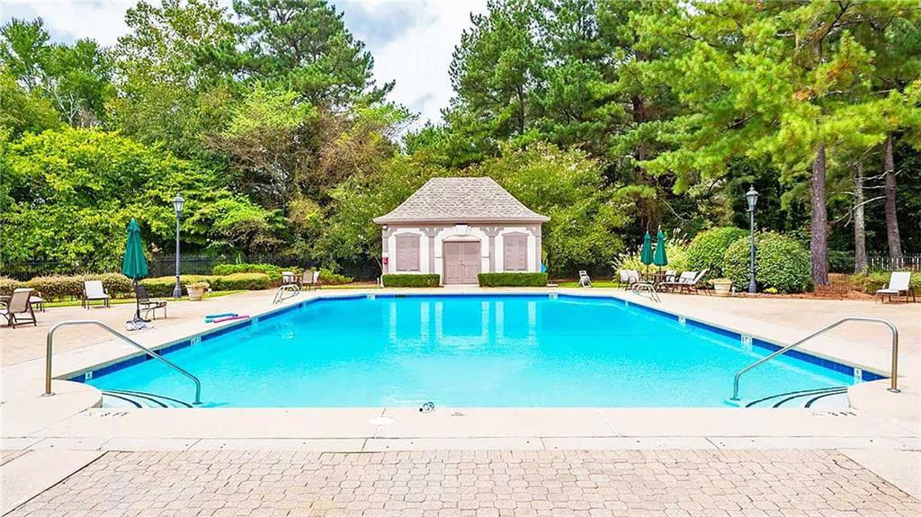 5540 Chelsen Wood Dr, Johns Creek, GA 30097