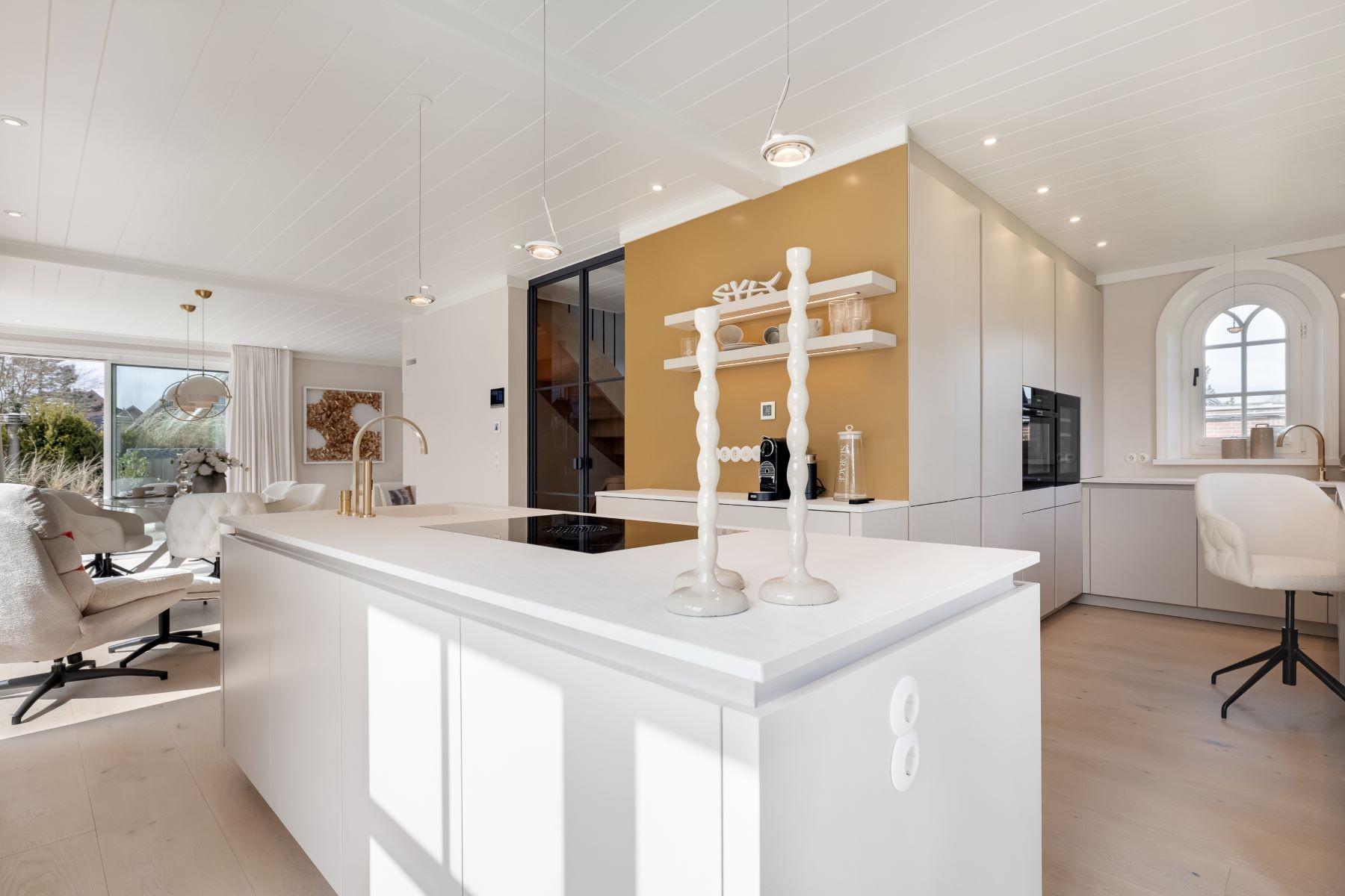 Frisian New Build on Sylt: Custom Home with Garden & Private Spa in Wenningstedt